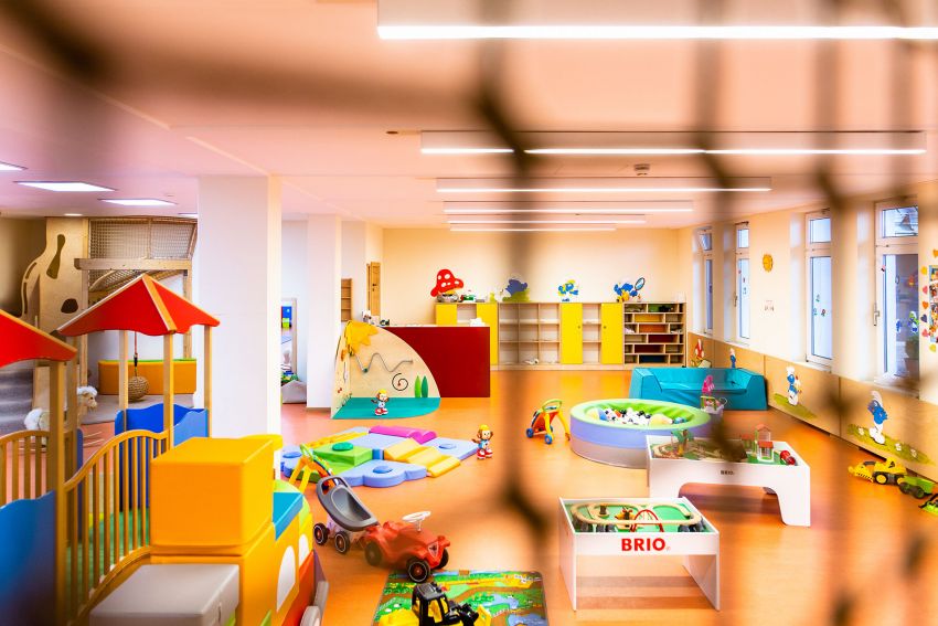 2.000 m² Indoorspiel-Bereich